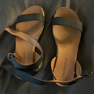 black strapped sandals